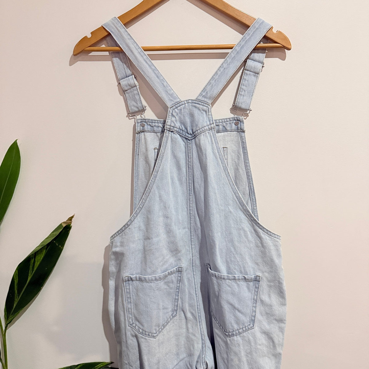 H&H Light Wash Denim Overalls Size 10