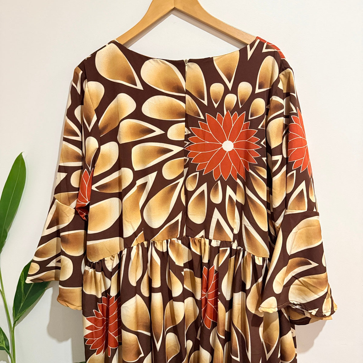 Brown & Rust Retro Floral Bell Sleeve Tiered Maxi Dress - 66cm u/arm