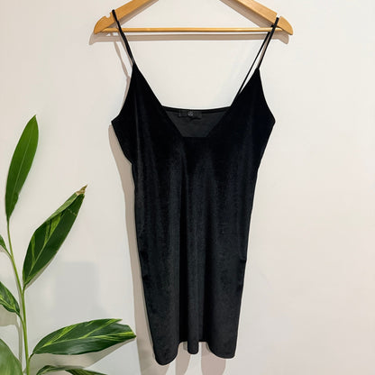 Missguided Black Velvet Cami Slip Dress Size 8