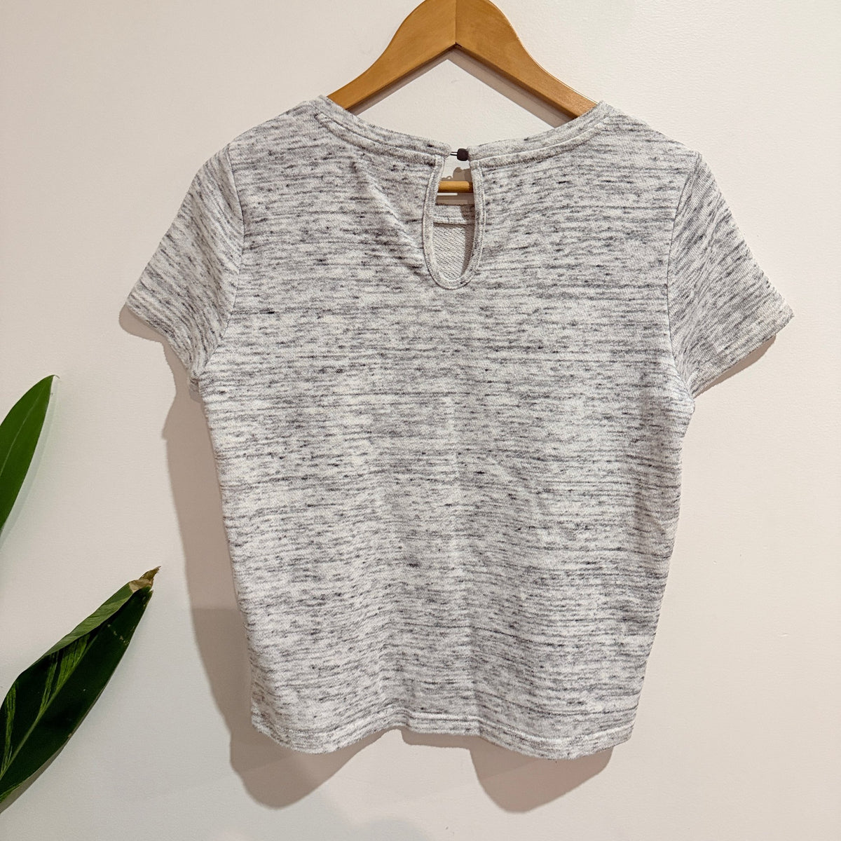 ONLY Grey Space Dye Keyhole Back Tee Size M