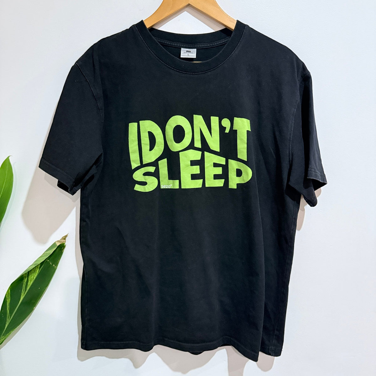 Black I Don't Sleep Slogan Graphic Tee Size L
