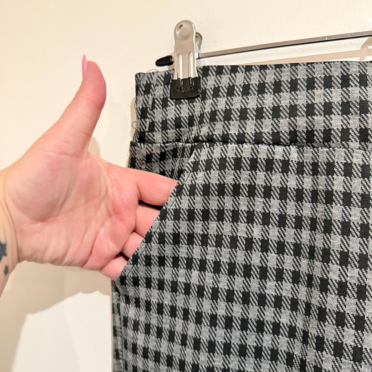 Brave+True Grey Check Pull On Pants Size XS