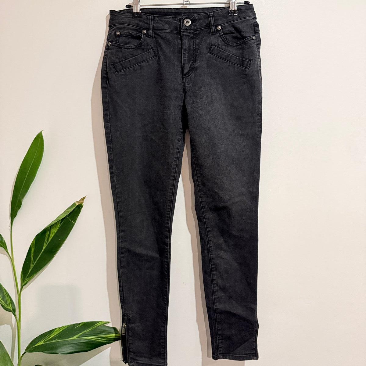 Witchery Washed Black Ankle Zip Skinny Jeans Size 9