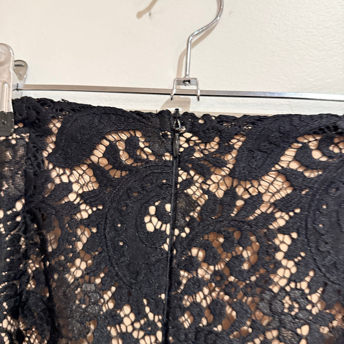 Alannah Hill Black Lace Pencil Skirt with Nude Lining Size 8