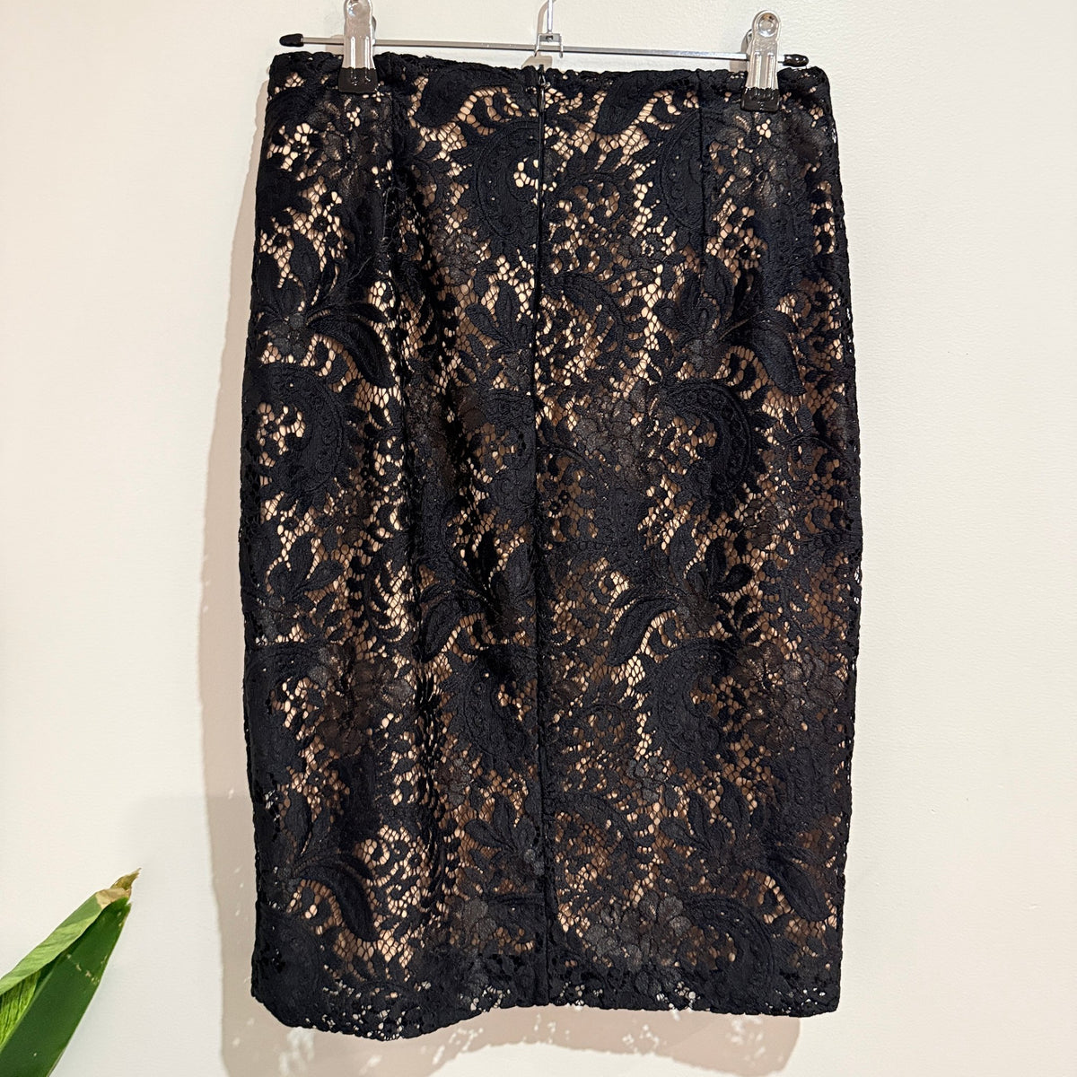 Alannah Hill Black Lace Pencil Skirt with Nude Lining Size 8