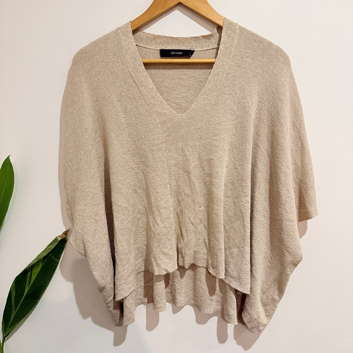 Decjuba Gold Metallic Knit Batwing V-Neck Top Size S