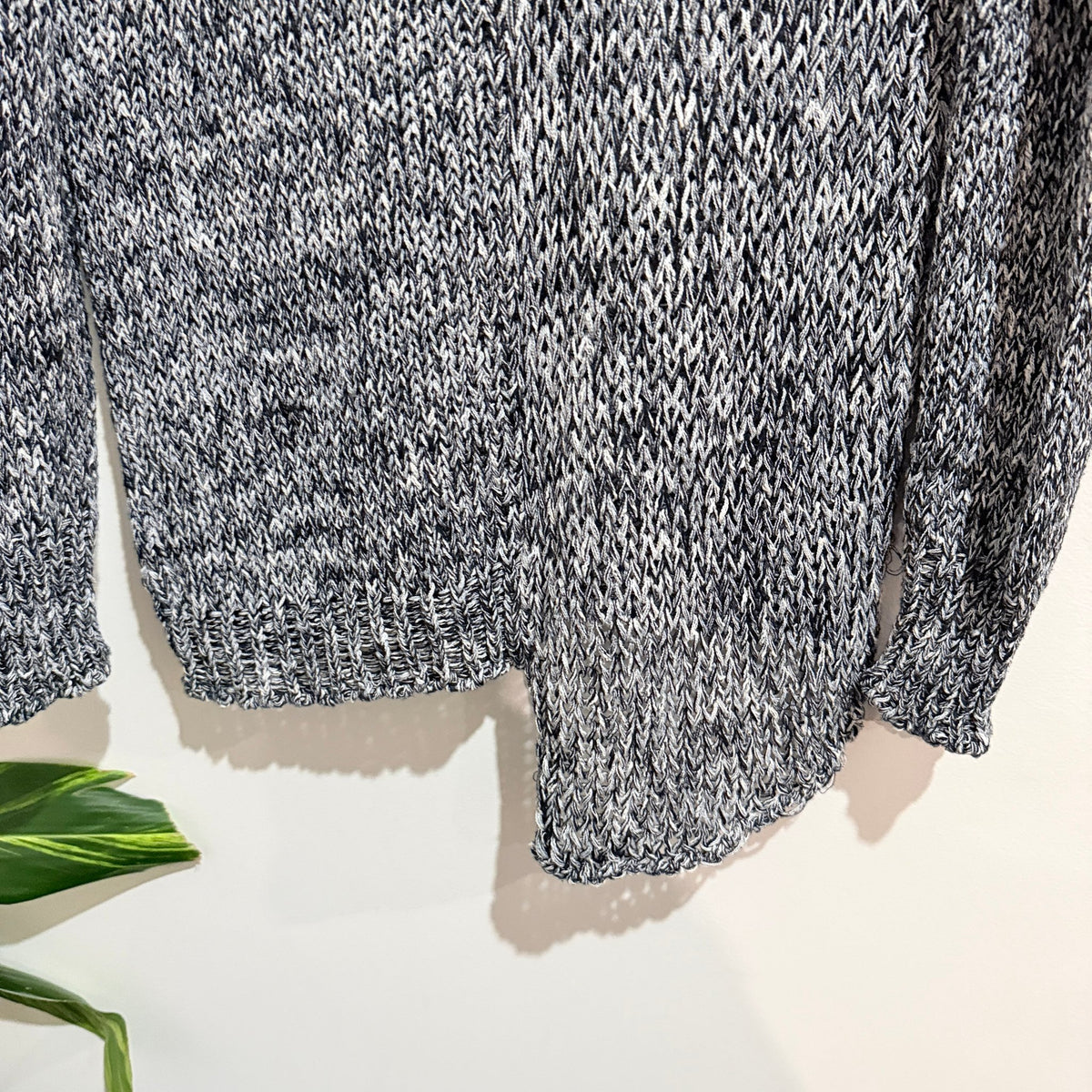 Storm Navy & White Marl Open Knit V-Neck Jumper Size M
