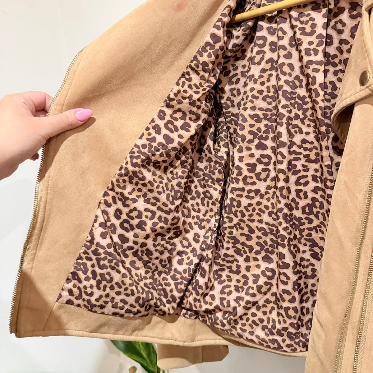 Table Eight Camel Faux Suede Biker Jacket with Leopard Lining Size 8