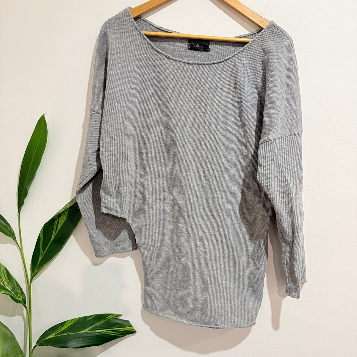Zyana & Zion (NZ) Grey Textured Assymetrixal Batwing Top - One Size