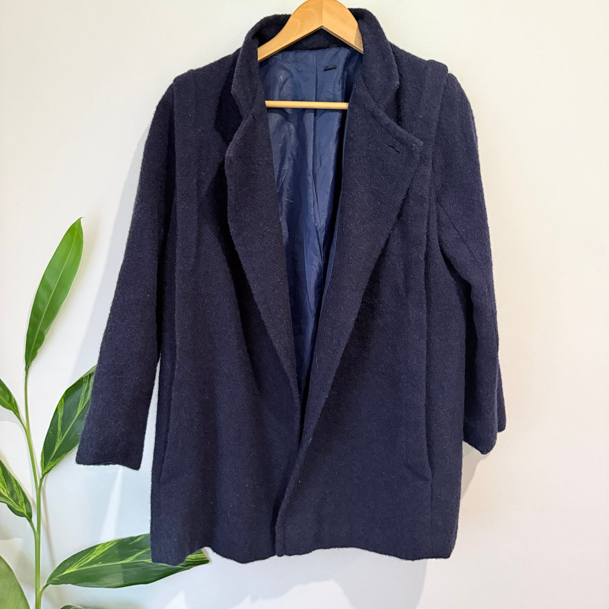 Navy Pure New Wool Open Front Coat Size U/Arm to U/Arm 55cm