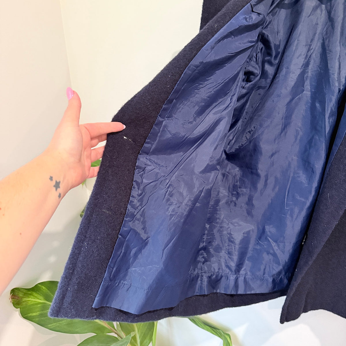 Navy Pure New Wool Open Front Coat Size U/Arm to U/Arm 55cm