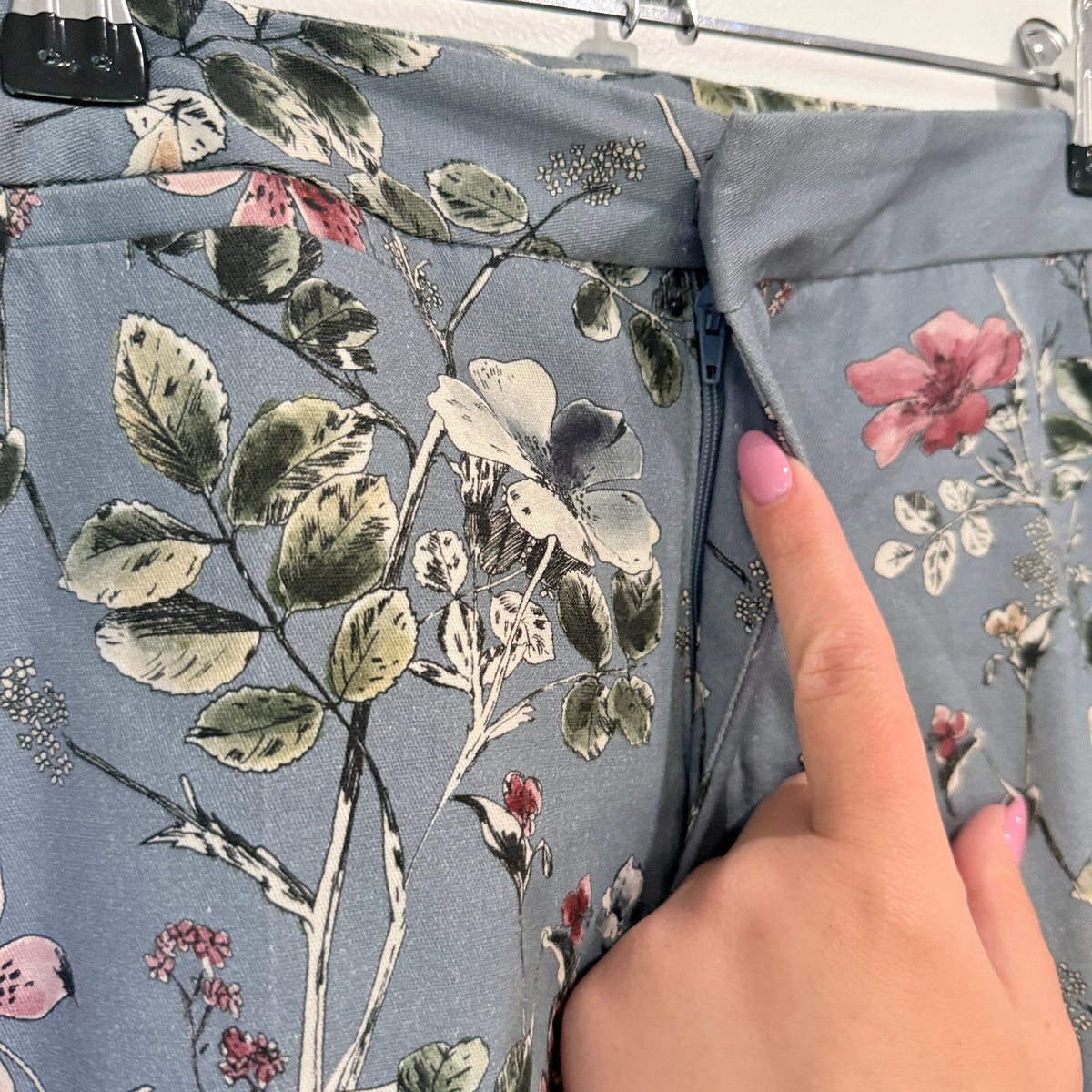 Zara Basic Blue Floral Print Slim Pants Size 10