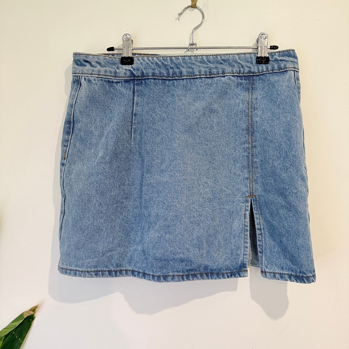 Lioness Mid Wash Denim Mini Skirt with Front Split Size XL | Waist 84cm