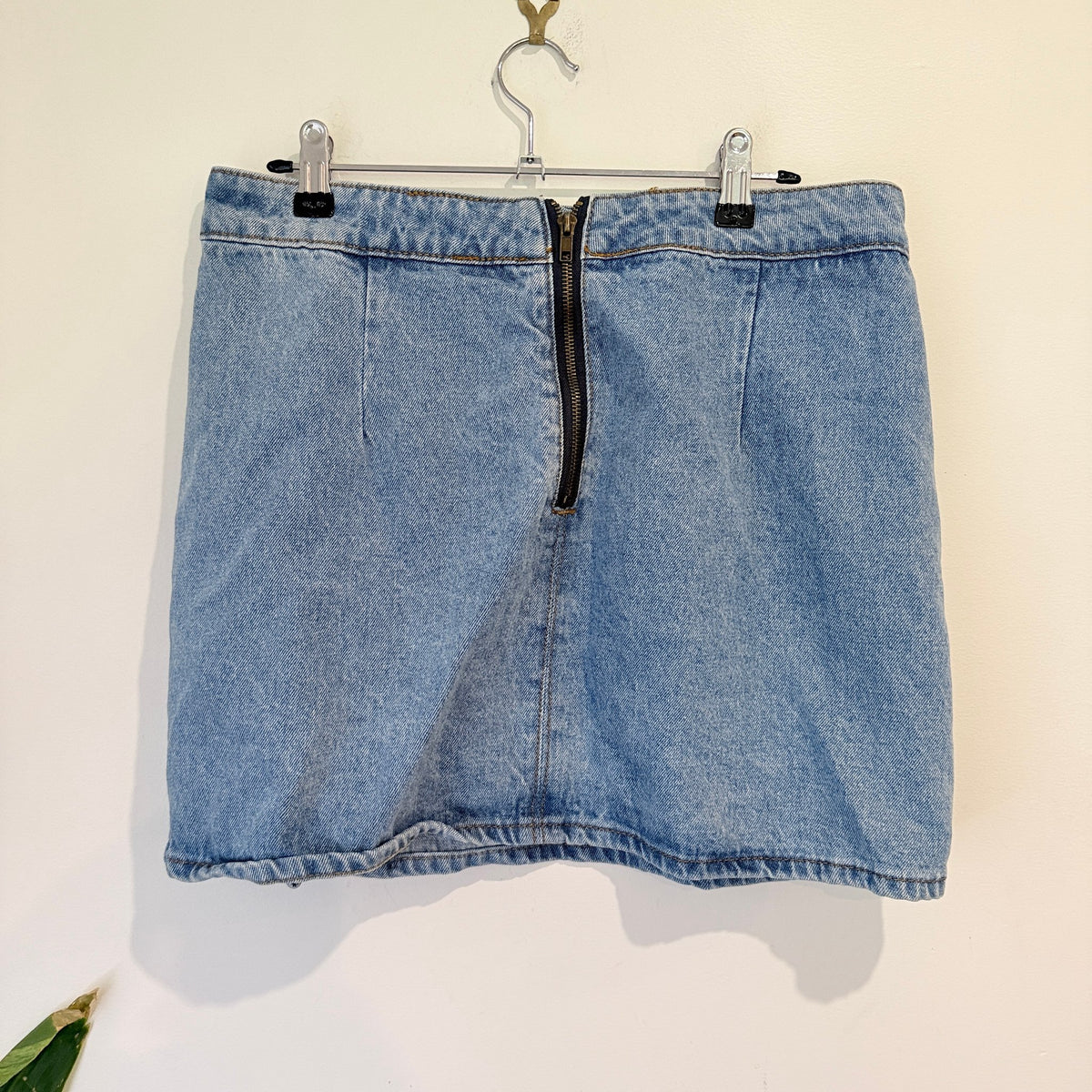 Lioness Mid Wash Denim Mini Skirt with Front Split Size XL | Waist 84cm