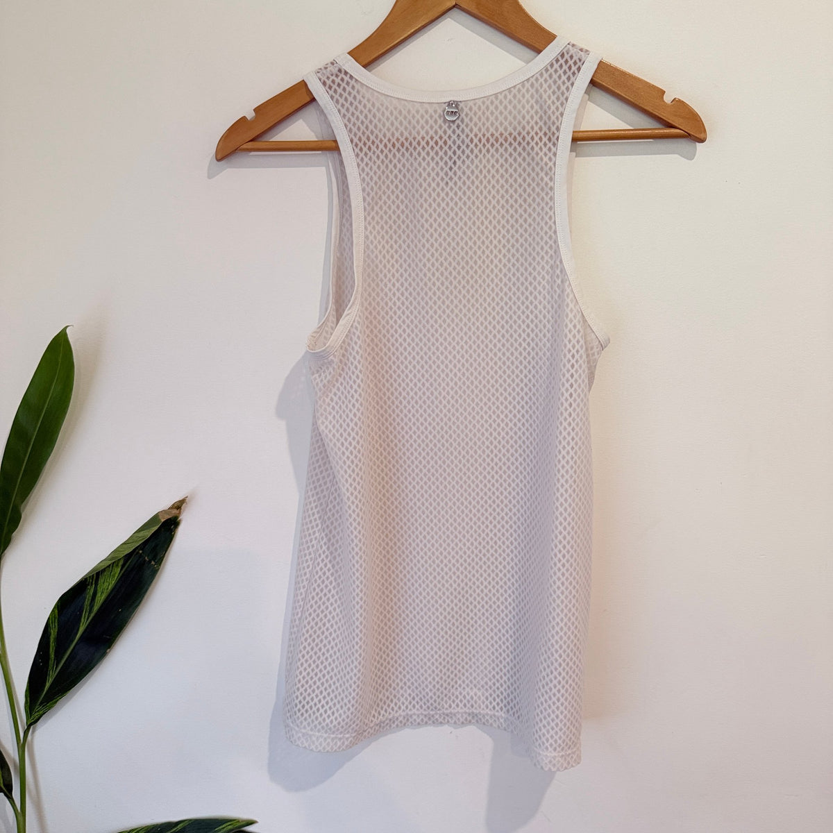 Lorna Jane White Mesh Training Tank Size S