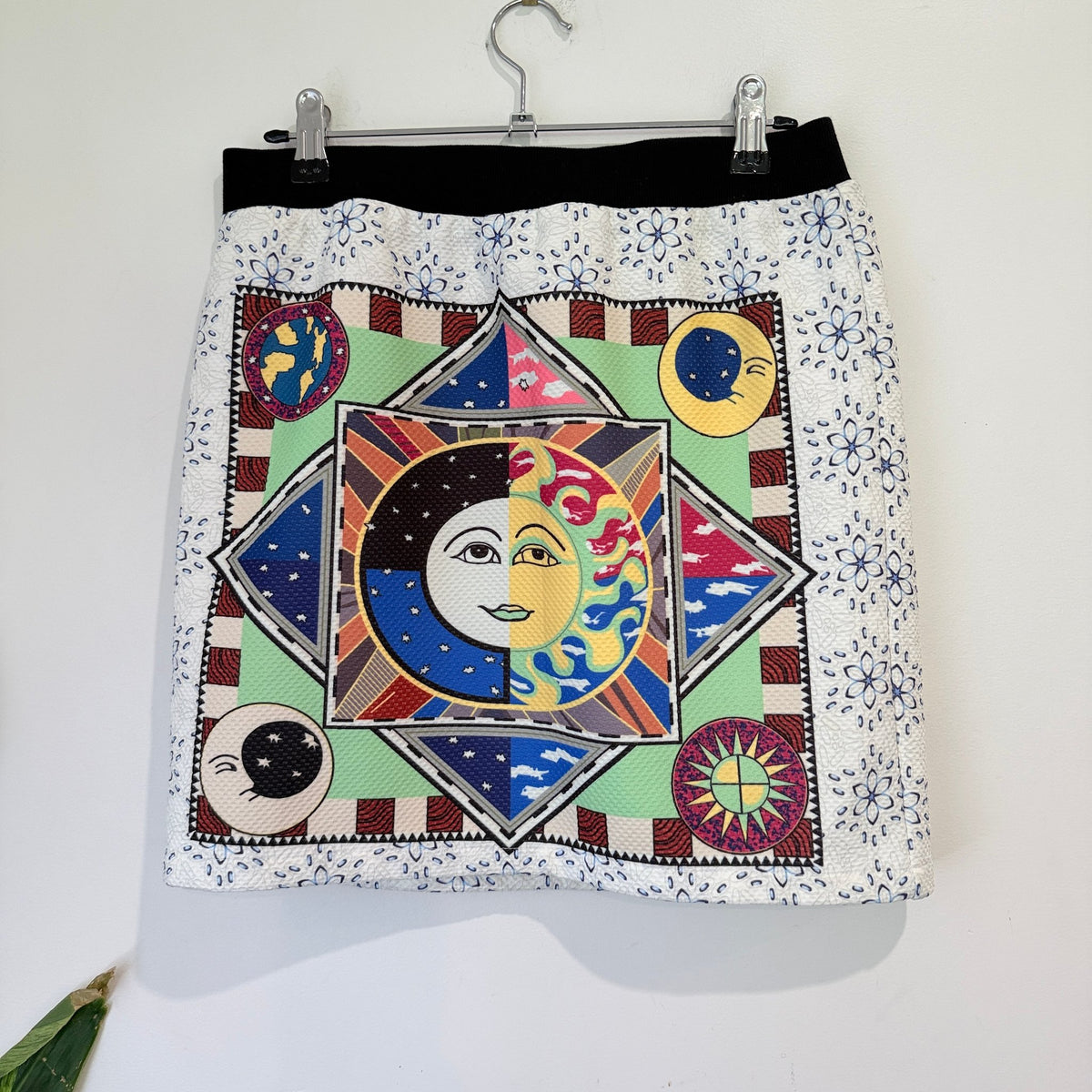 White Sun & Moon Print Textured Mini Skirt - 74cm waist