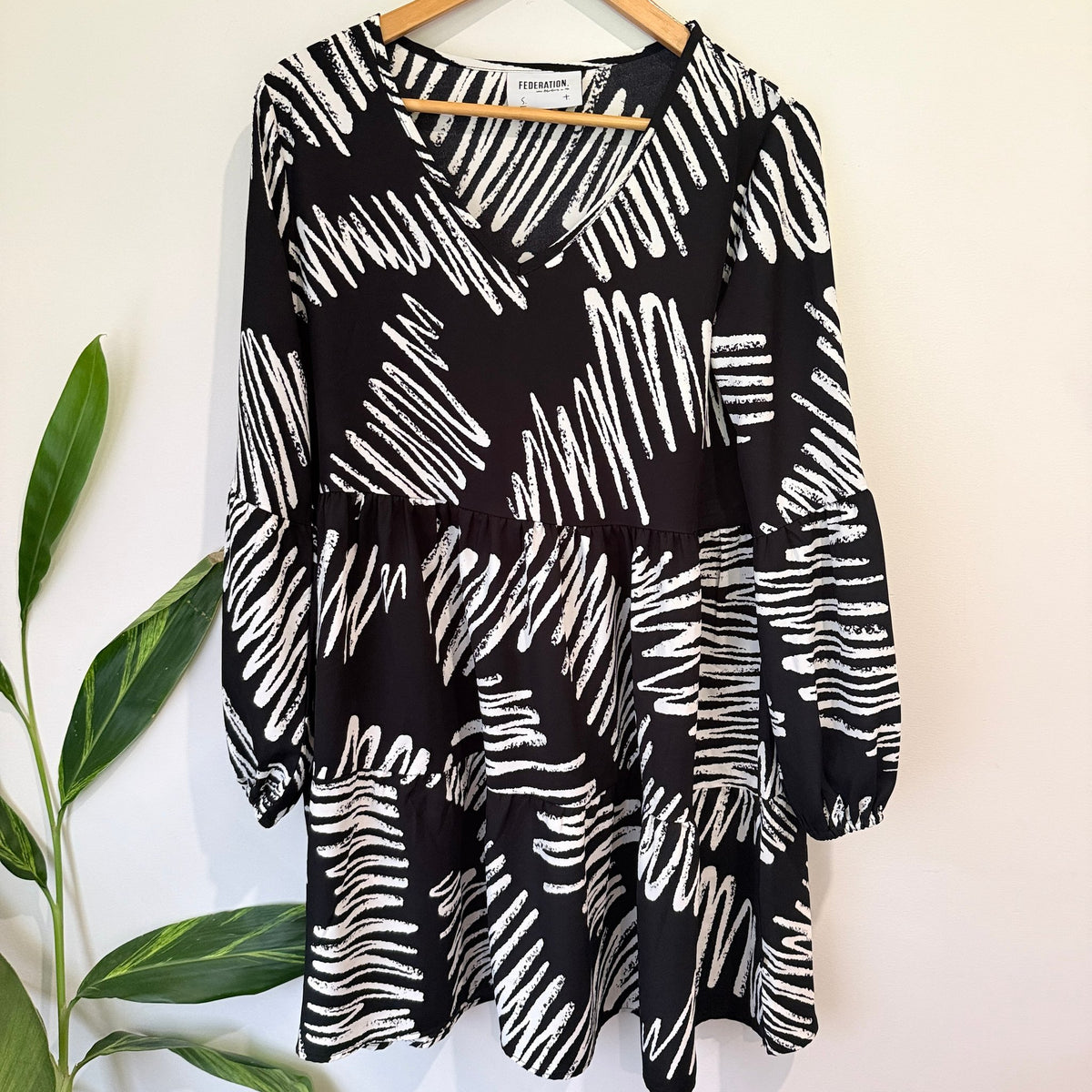 Federation Black & White Scribble Print Tiered Smock Dress Size S