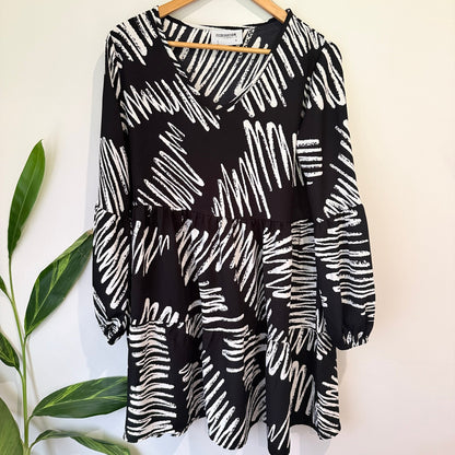 Federation Black & White Scribble Print Tiered Smock Dress Size S