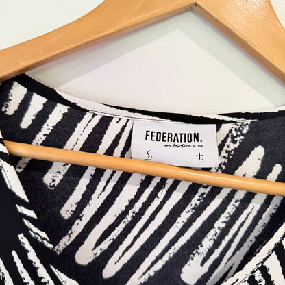 Federation Black & White Scribble Print Tiered Smock Dress Size S