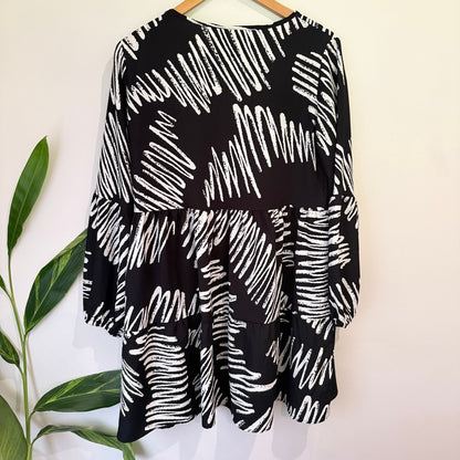 Federation Black & White Scribble Print Tiered Smock Dress Size S