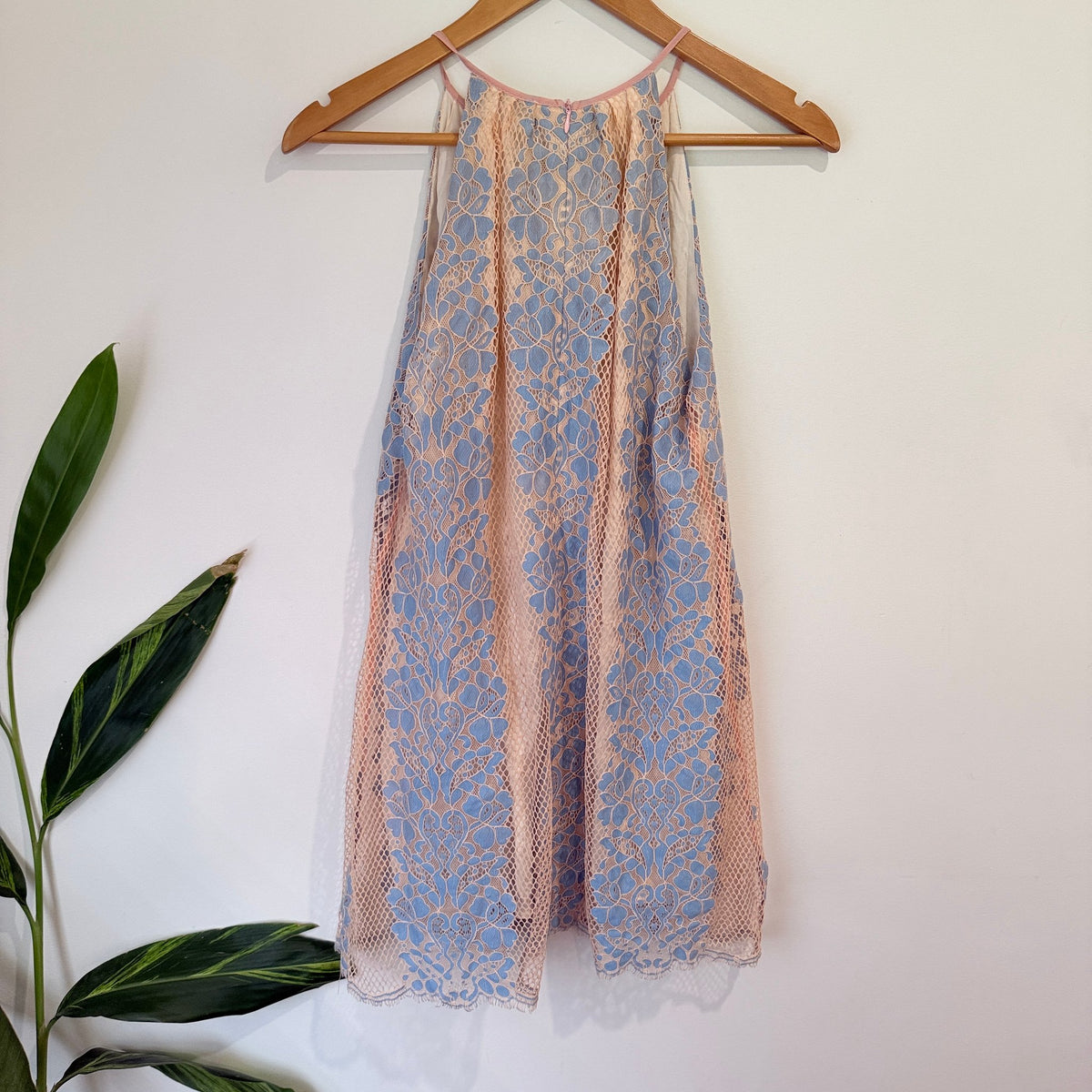 Ava Peach & Blue Lace Halter Shift Dress Size 10
