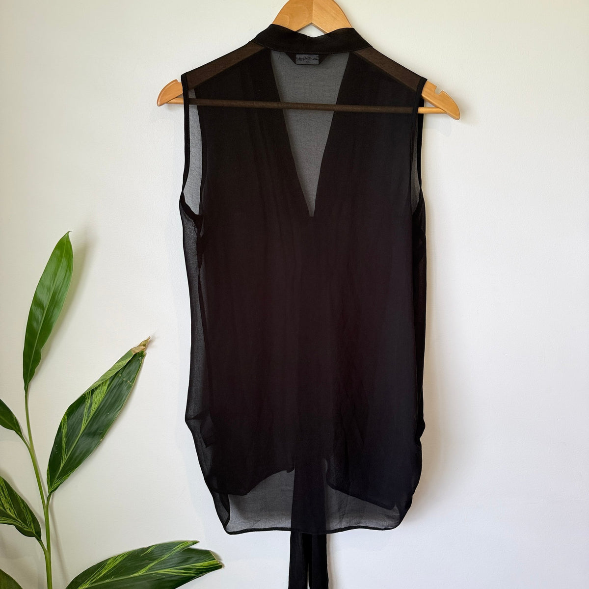 Miss Selfridge Black Sheer Tie Neck Sleeveless Blouse Size 10