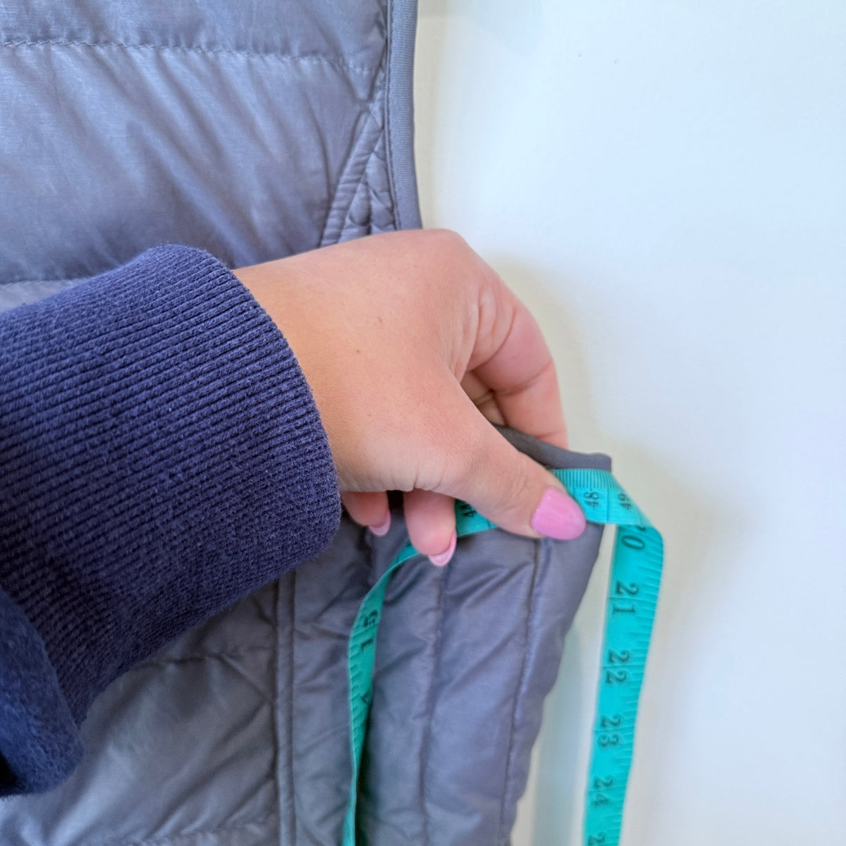 Grey Quilted Puffer Vest Size U/Arm to U/Arm 49cm