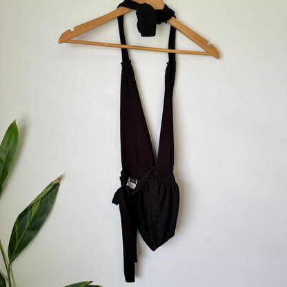 SHEIN Black Halter Plunge Top with Gold Ring Size XS