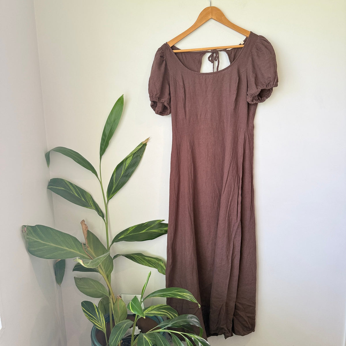 Glassons Chocolate Linen Blend Puff Sleeve Open Back Midi Dress Size 10