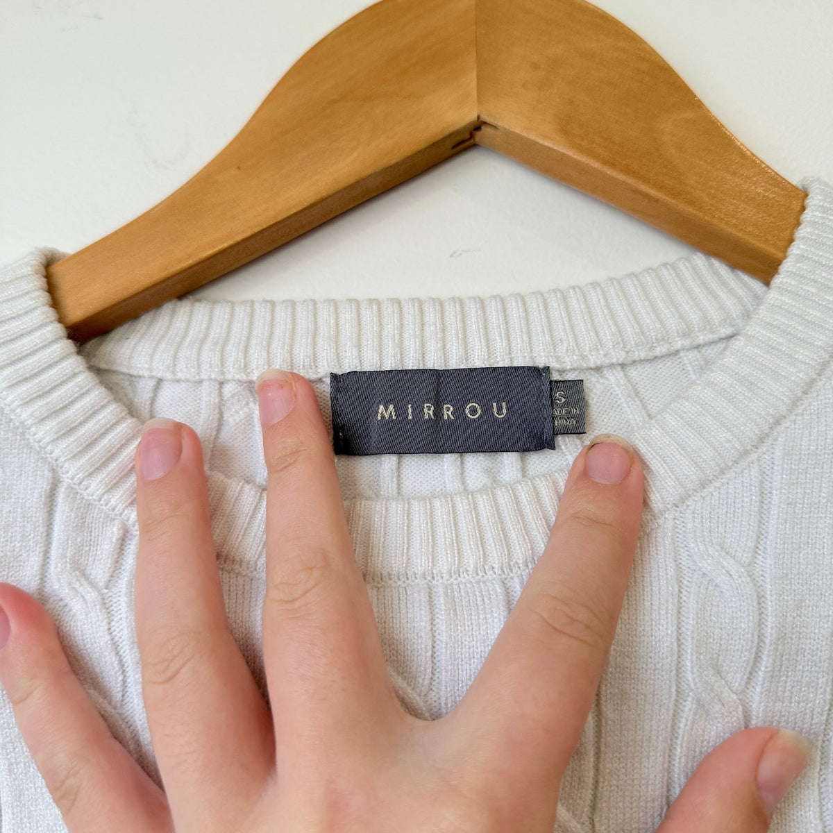 Mirrou White Cable Knit Crew Neck Jumper Size S