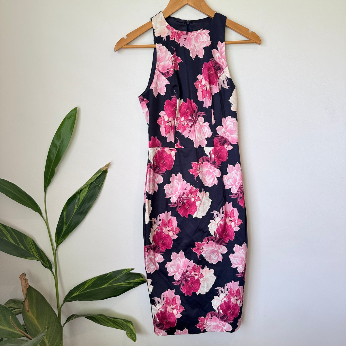 Portmans Navy & Pink Floral Sleeveless Pencil Dress Size 6