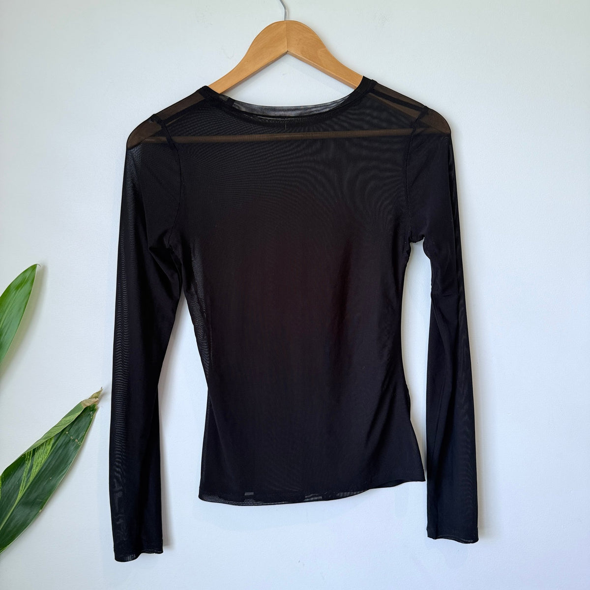 Black Sheer Mesh Long Sleeve Top Size U/Arm to U/Arm 46cm