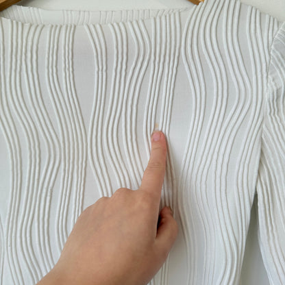 White Wave Textured Rib Long Sleeve Top Size XS | U/Arm to U/Arm 40cm