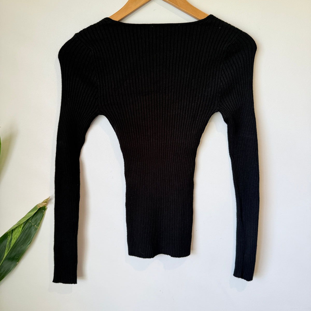 Spirit Black Rib Knit Sweetheart Neck Top Size 10