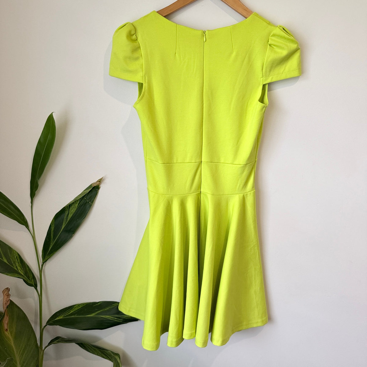 Lioness Lime Green Plunge Skater Dress Size 10 | U/Arm to U/Arm 38cm