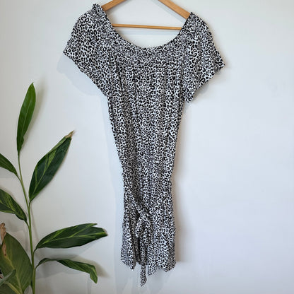 Decjuba Black & White Leopard Off Shoulder Tie Waist Dress Size M