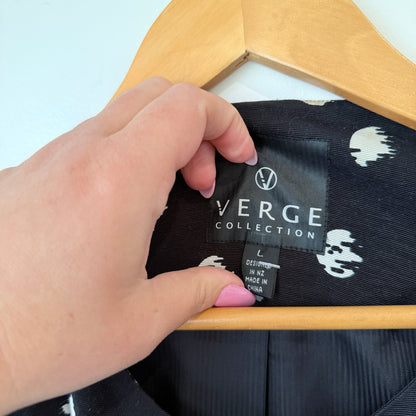 Verge Collection Black & White Print Moonlight Zip Jacket Size L