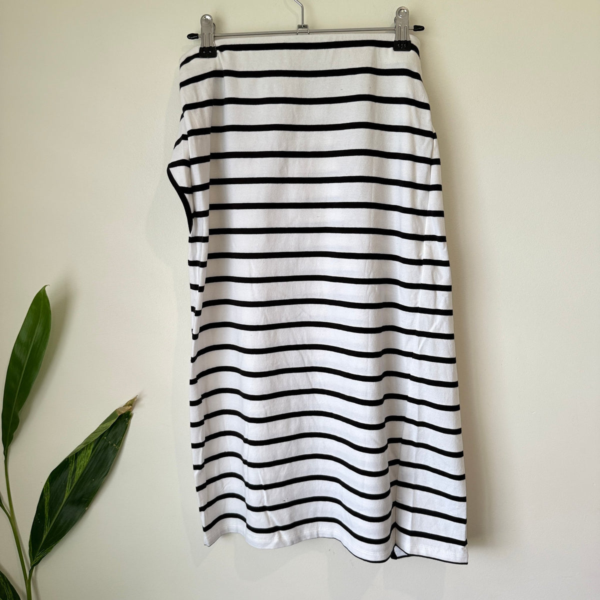 Betty Basics White & Black Stripe Tie Front Midi Skirt Size 10