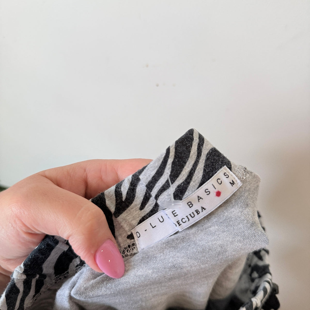 Decjuba D-Luxe Basics Grey Zebra Print Drawstring Joggers Size M
