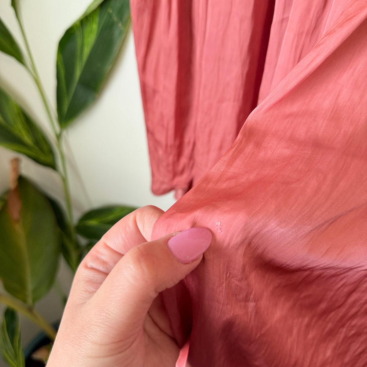 Country Road Dusty Rose Satin Pleated Neck Top Size 16