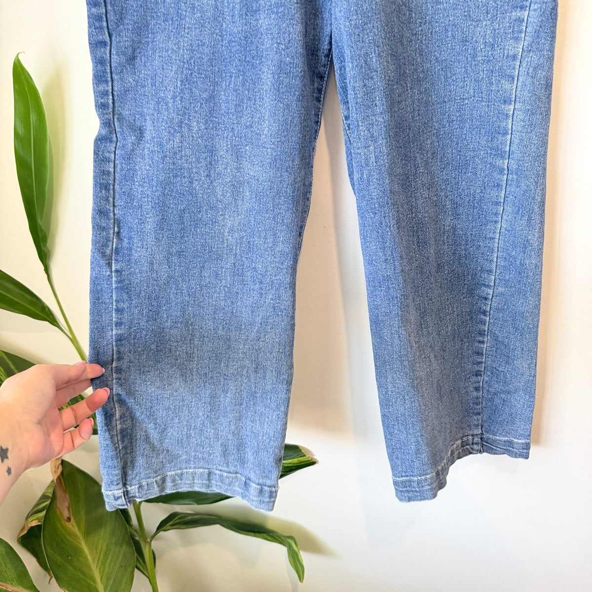Petite Mid Wash High Rise Wide Leg Jeans Size 66cm waist
