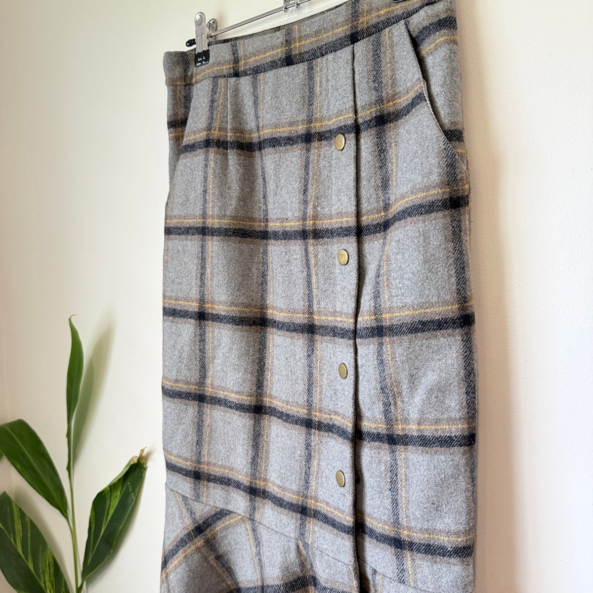 Shook Betta Grey Check Button Front Flounce Hem Midi Skirt Size S | Waist 68cm