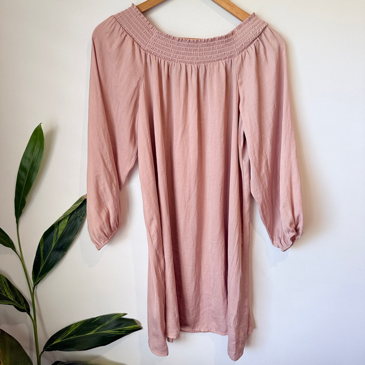 Glassons Blush Smocked Off Shoulder Balloon Sleeve Dress Size 16