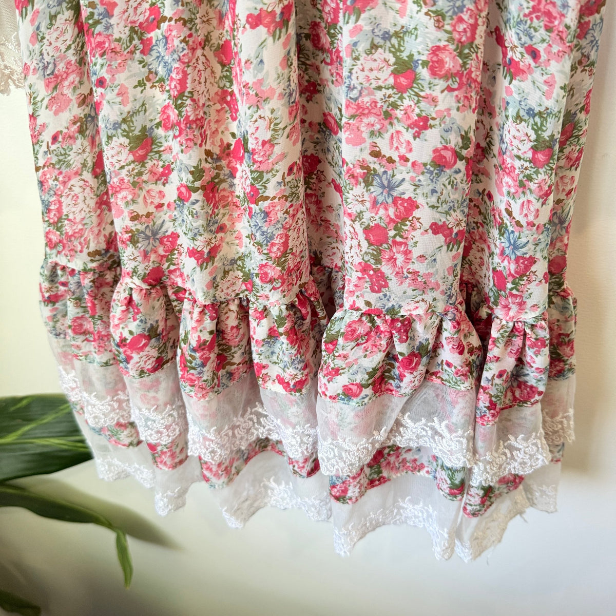 Ally Pink Ditsy Floral Lace Trim Mini Dress Size U/Arm to U/Arm 38cm