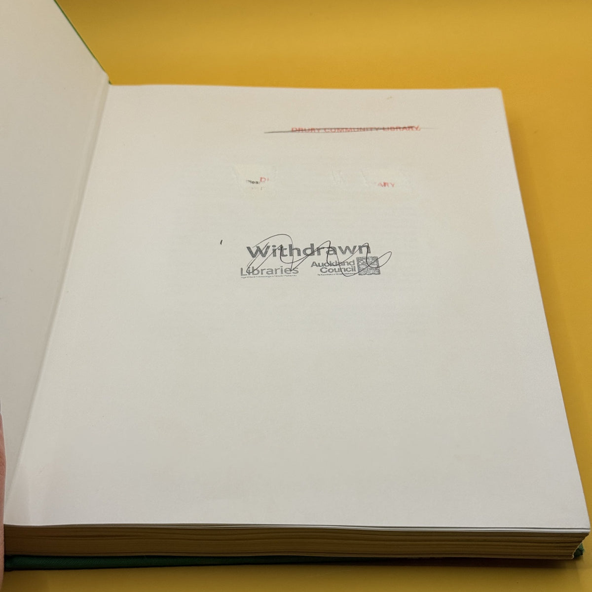 The Illustrated Cider with Rosie by Laurie Lee