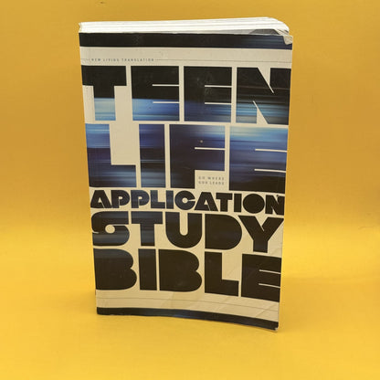 Teen Life Application Study Bible (New Living Translation) by Tyndale House Publishers