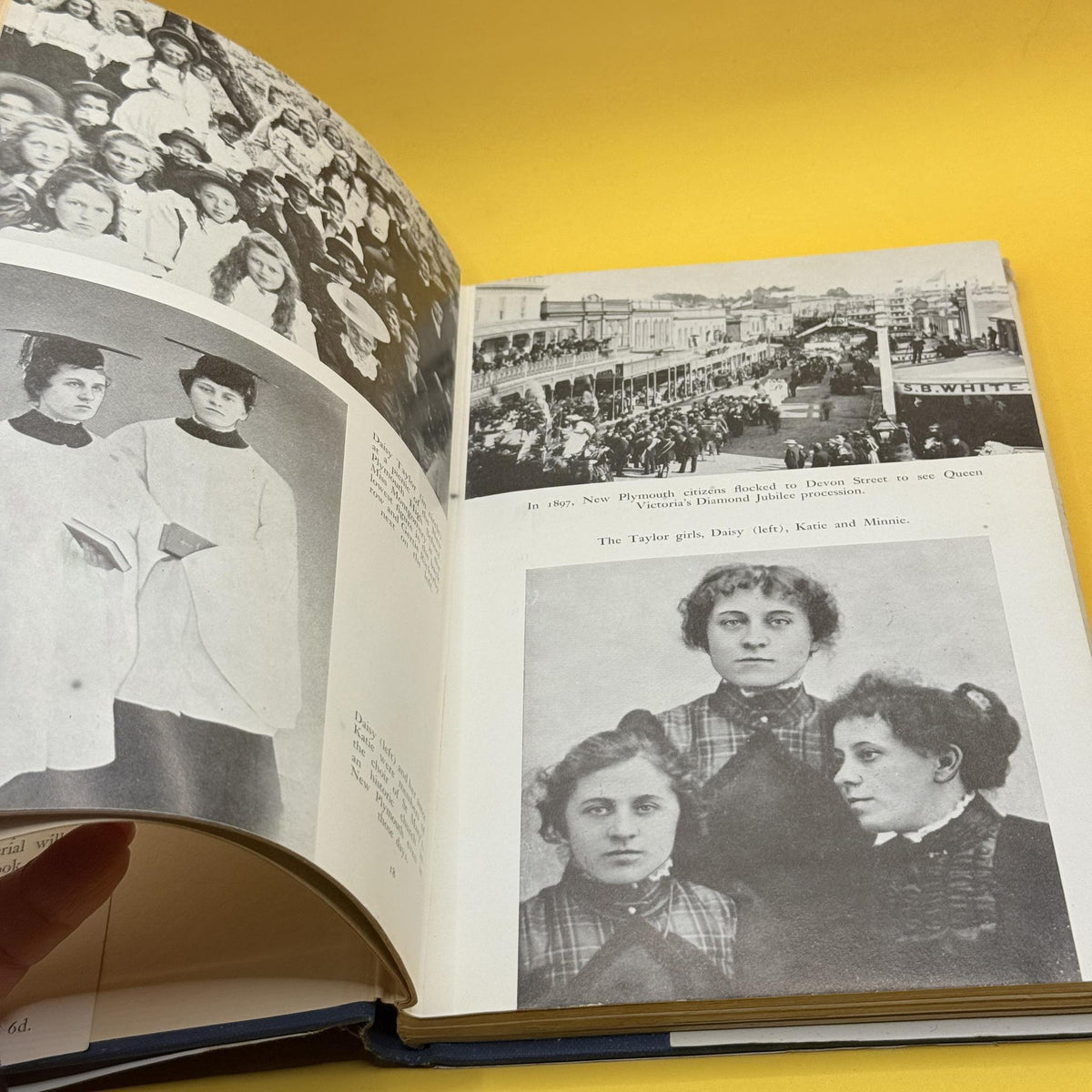 The Aunt Daisy Story by A. S. Fry 1957