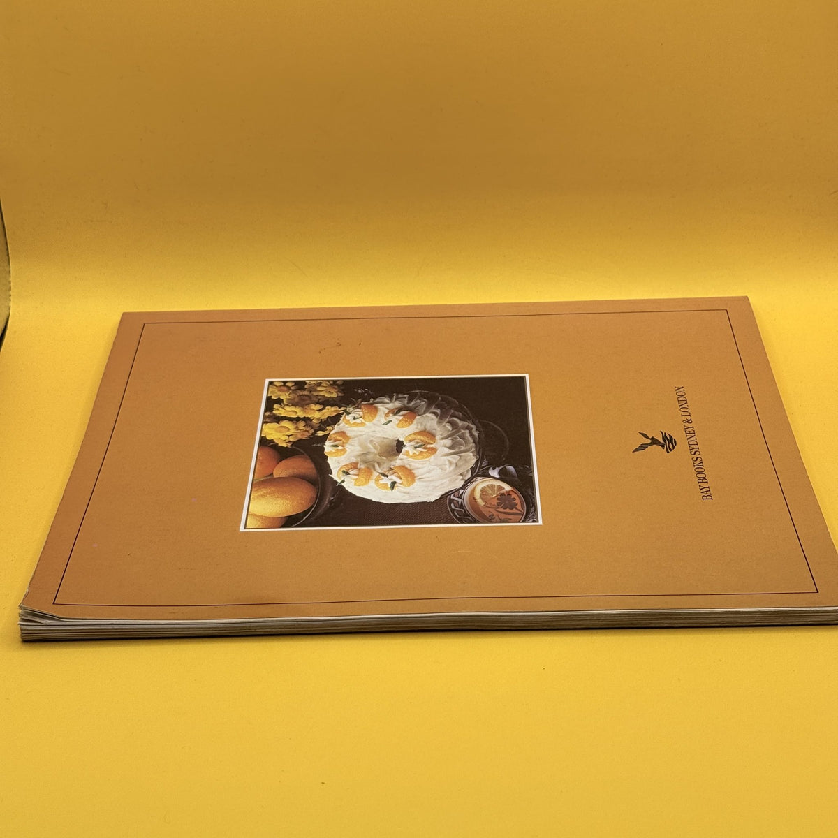Microwave Cooking Made Easy by Douglas Marsland