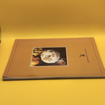 Microwave Cooking Made Easy by Douglas Marsland