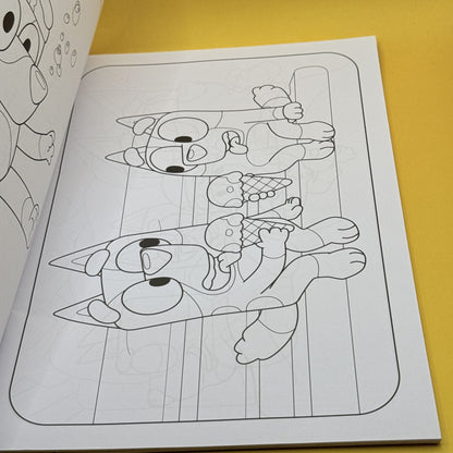 Bluey: Merry Christmas — A Colouring Book by Bluey